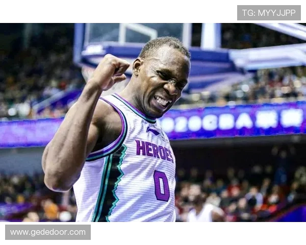 哈德森的传奇之旅探索他在篮球历史中的辉煌成就与影响力